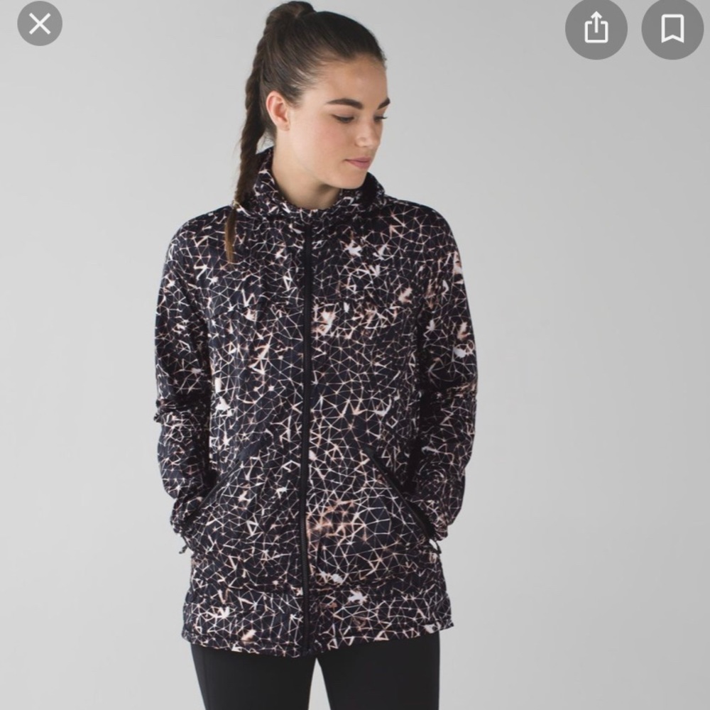 Lululemon Miss Misty II rain jacket